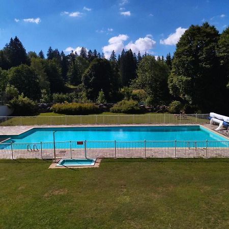 Studio Le Lacuzon Avec Piscine Et Tennis Exterieurs เลรูส ภายนอก รูปภาพ