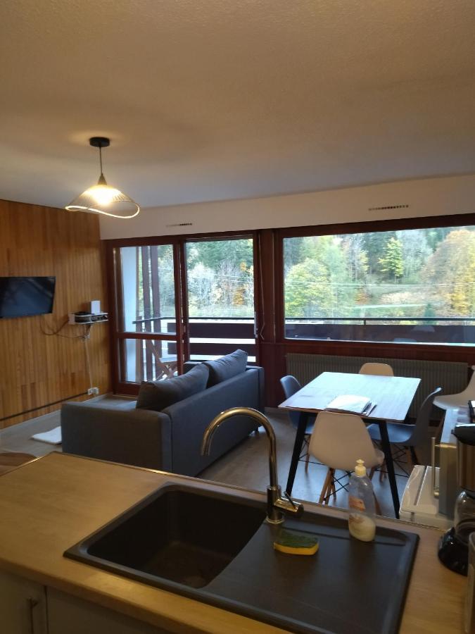 Studio Le Lacuzon Avec Piscine Et Tennis Exterieurs เลรูส ภายนอก รูปภาพ